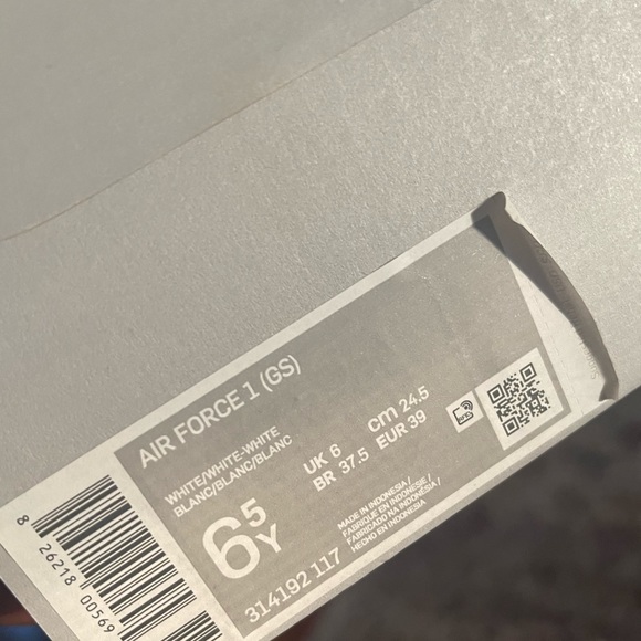 AF1 - Picture 5 of 5